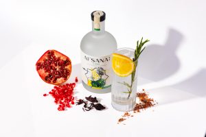 Lion Non-Alcoholic Aperitif - 70CL - Image 2